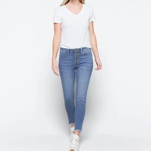 Just USA Lola Skinny